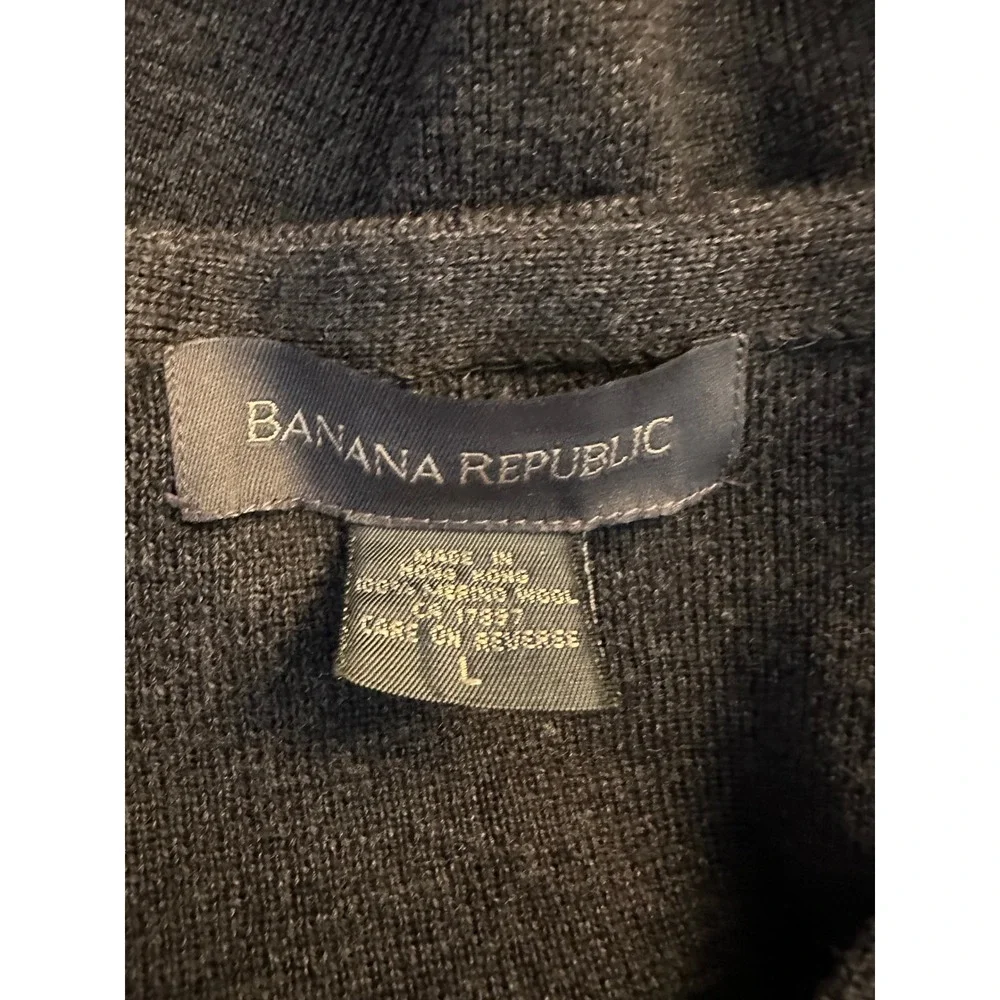 Banana Republic Men's Charcoal Gray 100% Merino Wool V-Neck Sweater Vest Large